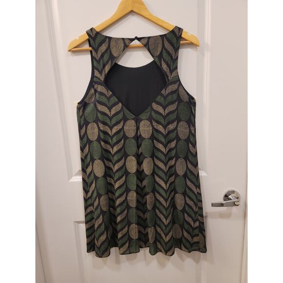 Alice + Olivia Shift Mini Dress in Leaf Print - Picture 7 of 9